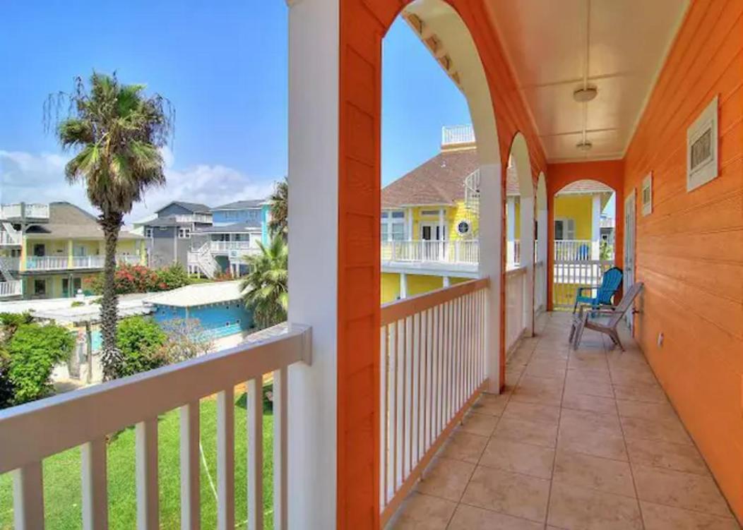 7 Bedroom Home Steps To The Beach With 4 Patios And Pool! Sleeps 20 Port Aransas Extérieur photo