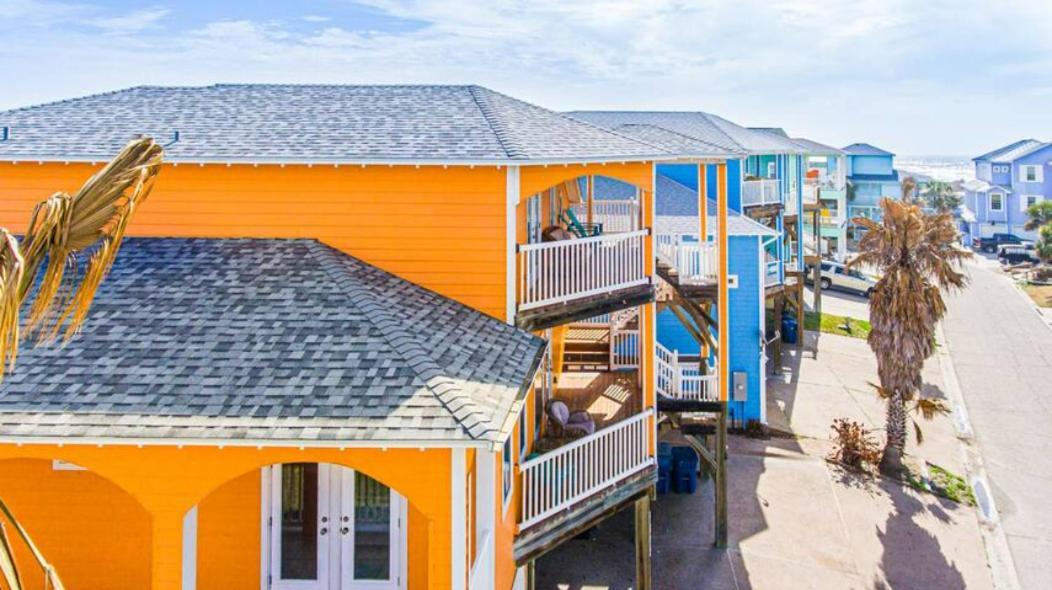 7 Bedroom Home Steps To The Beach With 4 Patios And Pool! Sleeps 20 Port Aransas Extérieur photo