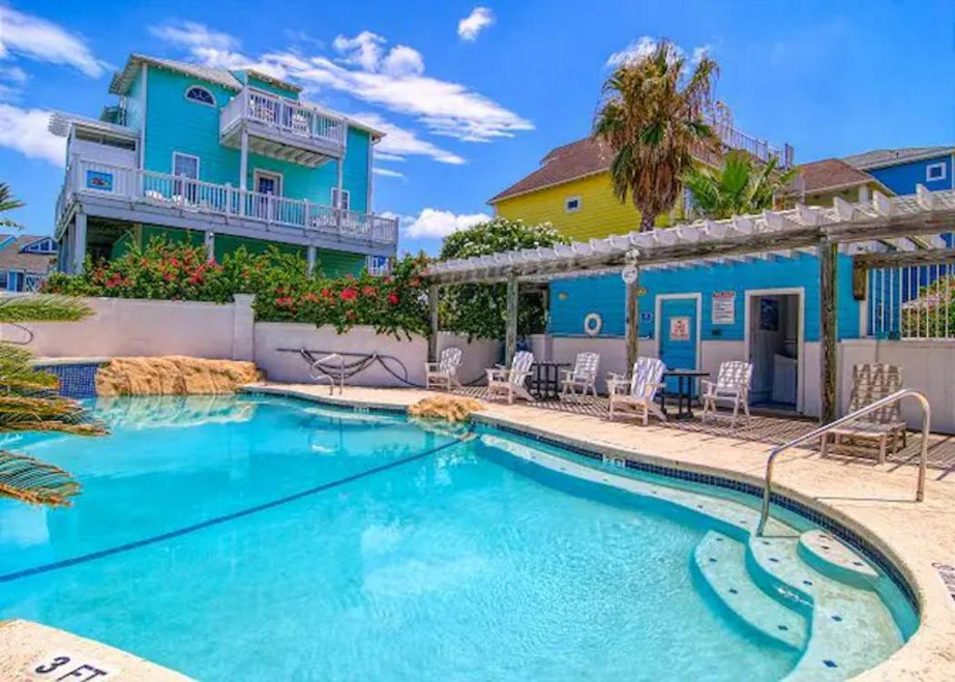 7 Bedroom Home Steps To The Beach With 4 Patios And Pool! Sleeps 20 Port Aransas Extérieur photo