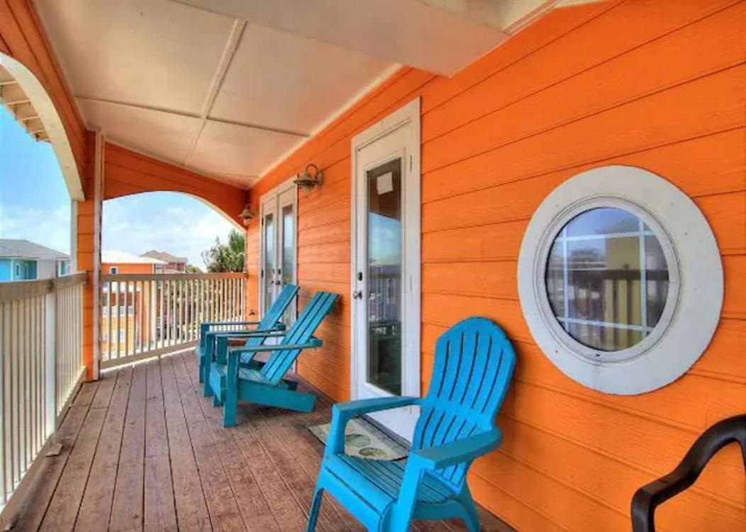 7 Bedroom Home Steps To The Beach With 4 Patios And Pool! Sleeps 20 Port Aransas Extérieur photo