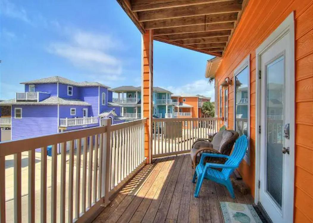 7 Bedroom Home Steps To The Beach With 4 Patios And Pool! Sleeps 20 Port Aransas Extérieur photo